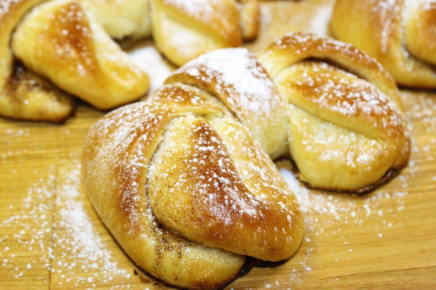 Булочки с сахаром