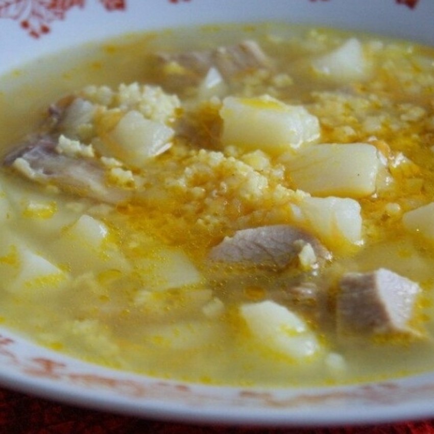 Овсяная каша с тушенкой