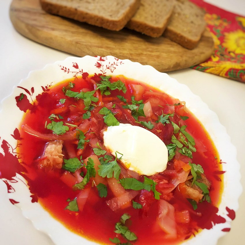 Домашний борщ с мясом