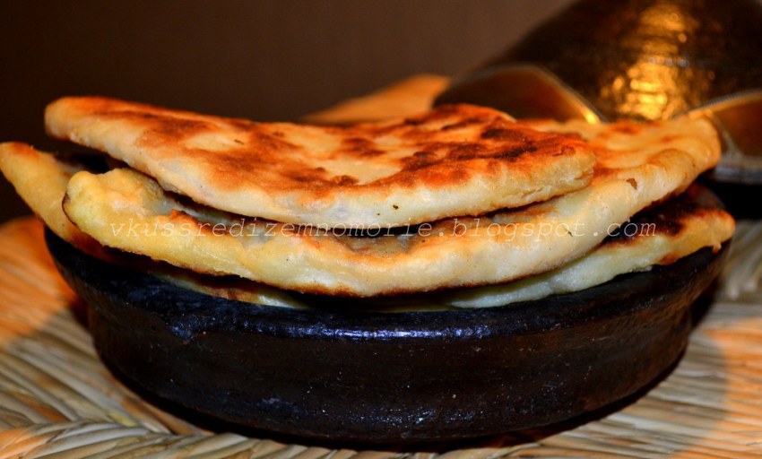 Пирожки с картошкой и мясом в духовке