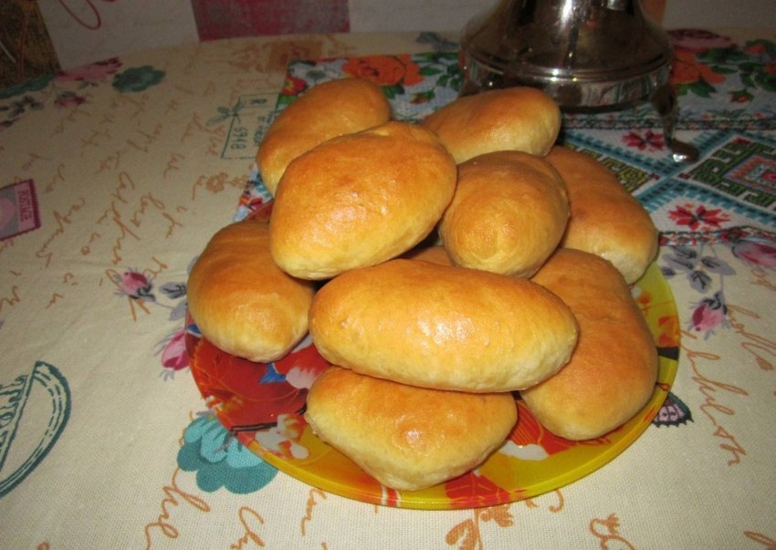 Пирожки на картофельном отваре с дрожжами