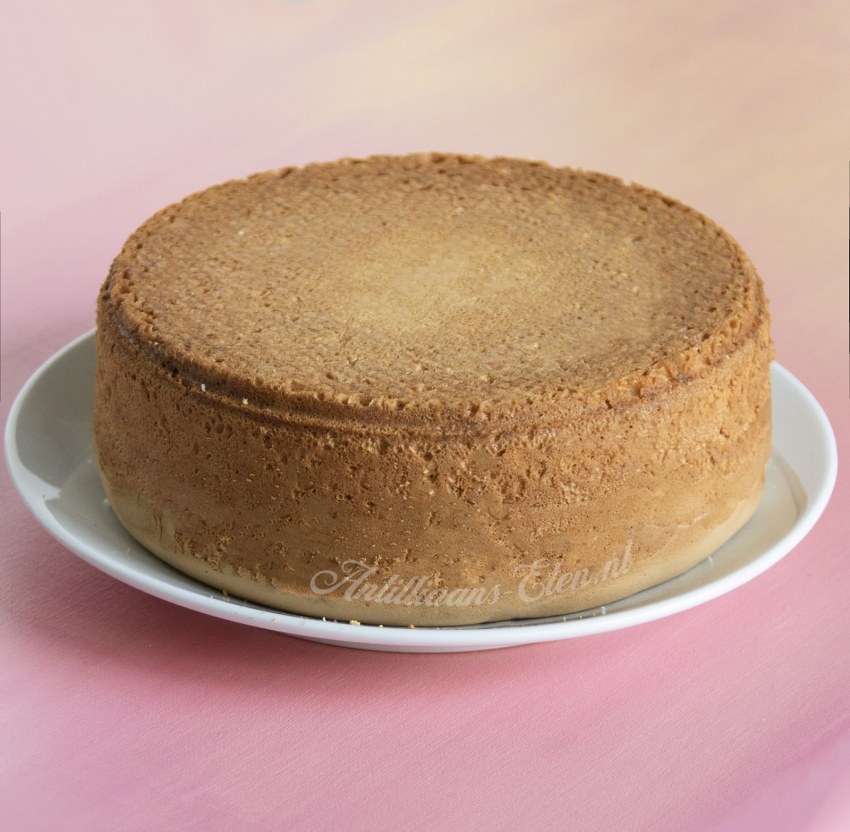 Шарлотка с яблоками в духовке красивая