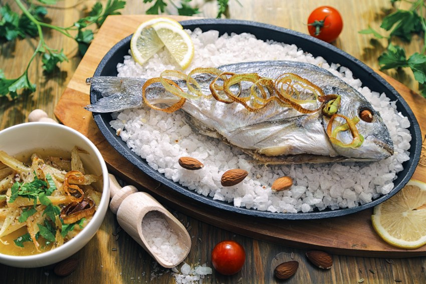 Рыба Дорада фаршированная овощами