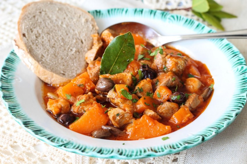 Филе индейки тушеное с овощами