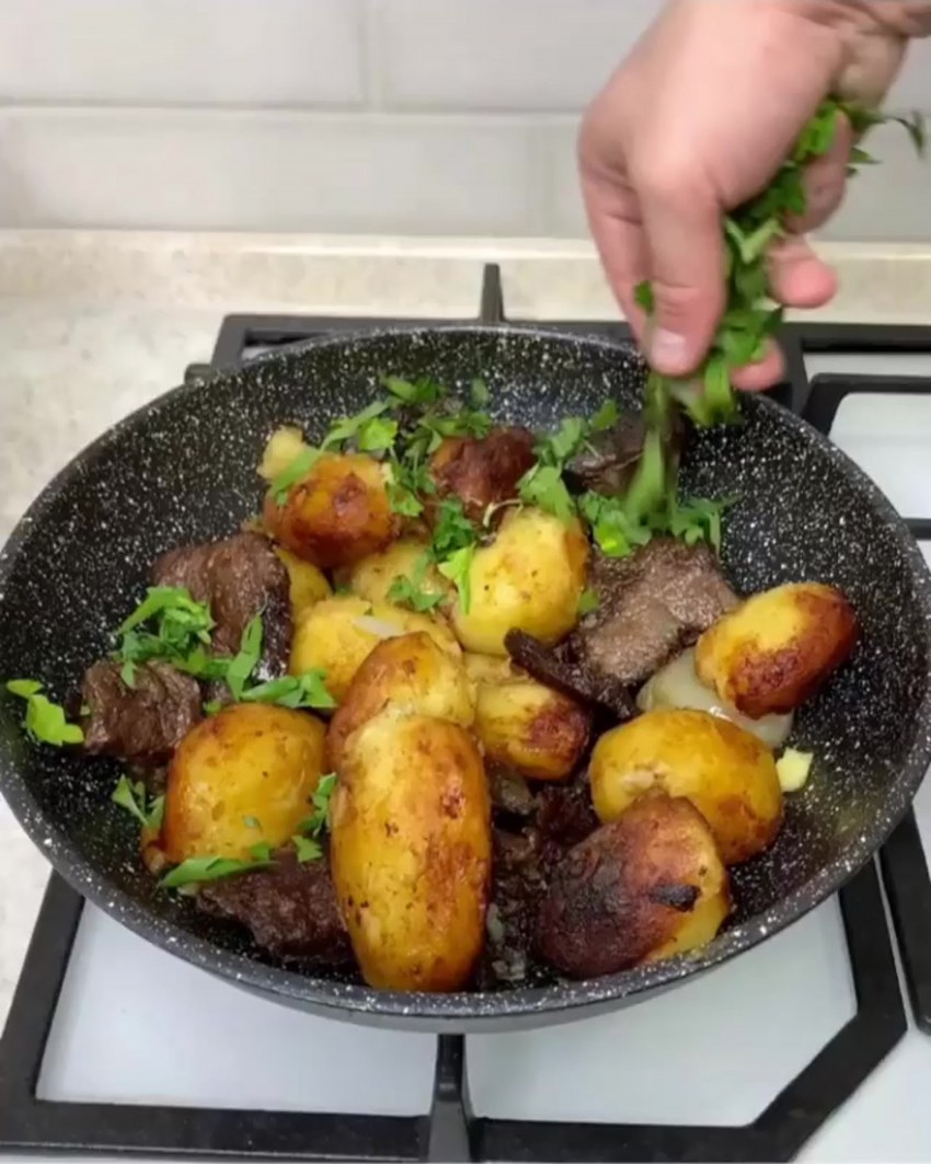 Картошка с мясом в казане по узбекски