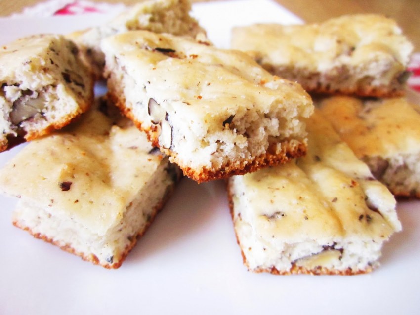 Бискотти с курагой и орехами