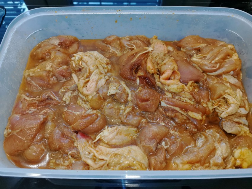 Индейка в духовке сочная и мягкая кусками