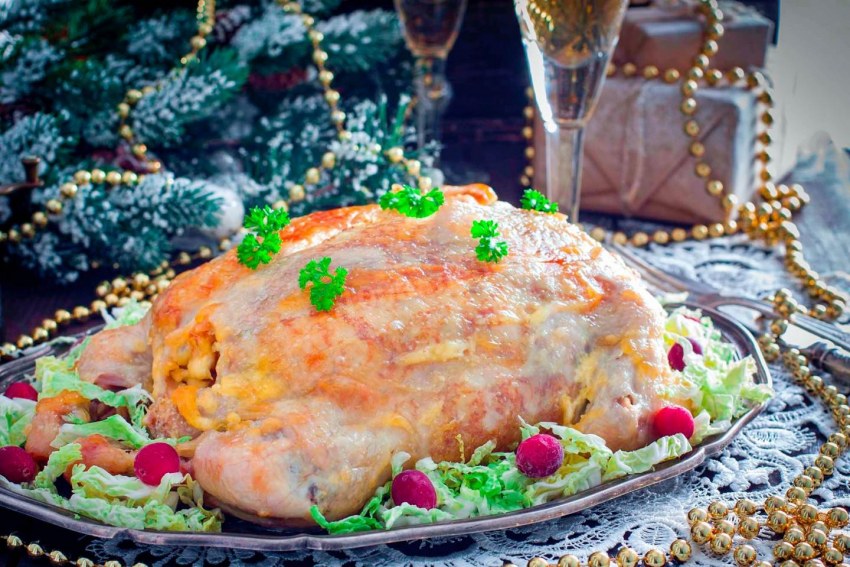 Гусь фаршированный яблоками