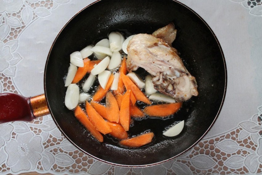 Курица с чесноком