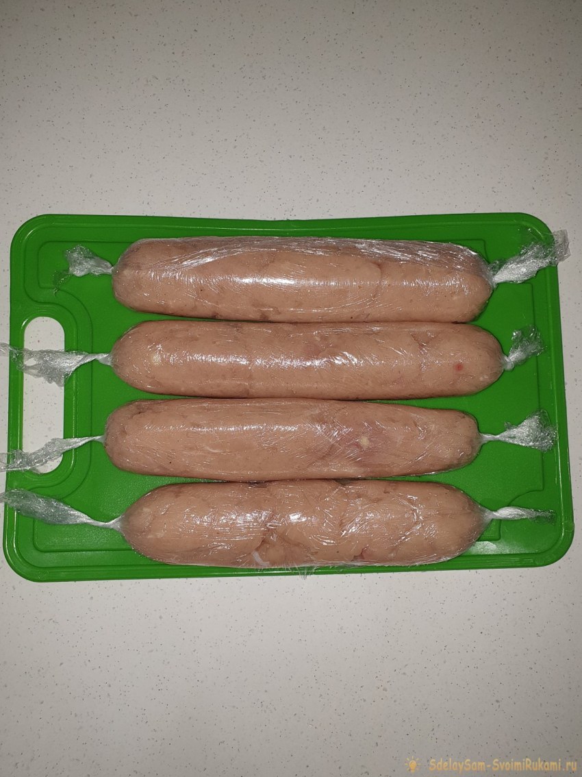 Сардельки из куриной грудки