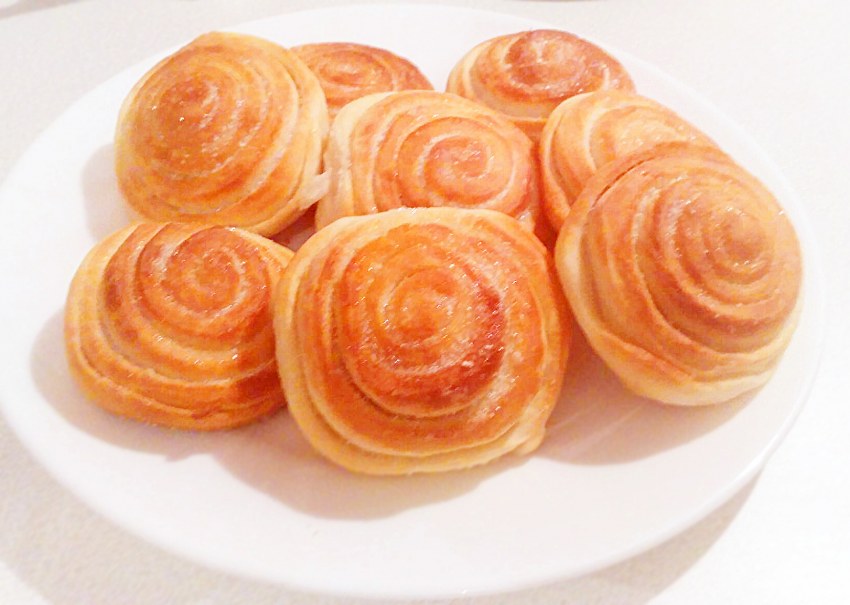 Домашние булочки с сахаром