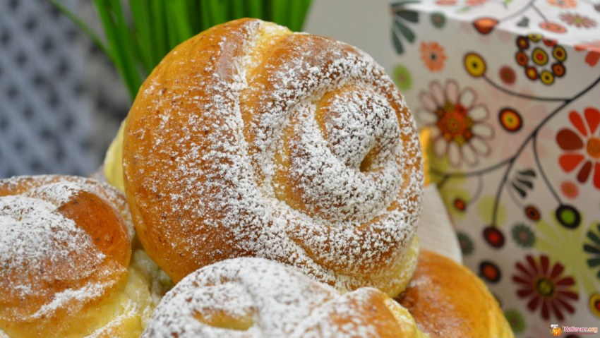 Булочки с яблоками творогом и корицей розочки