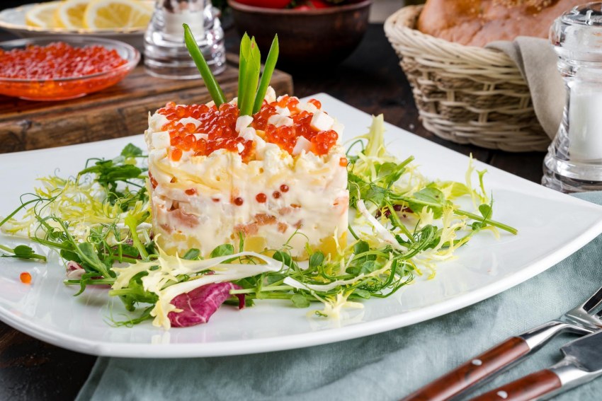 Салат Королевский с креветками и кальмарами
