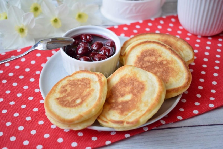Пышные, нежные и очень вкусные оладушки