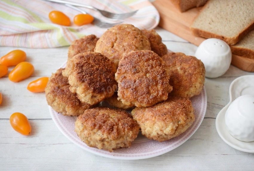 Куриные рубленные котлеты из грудки с майонезом и мукой