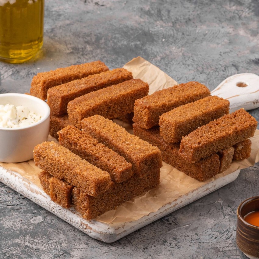 Гренки бородинские с чесноком