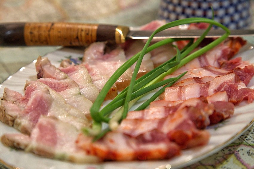 Рулеты свиные с начинкой