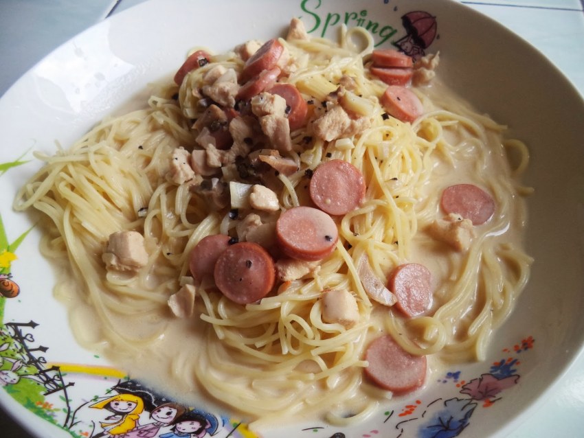 Макароны с сардельками