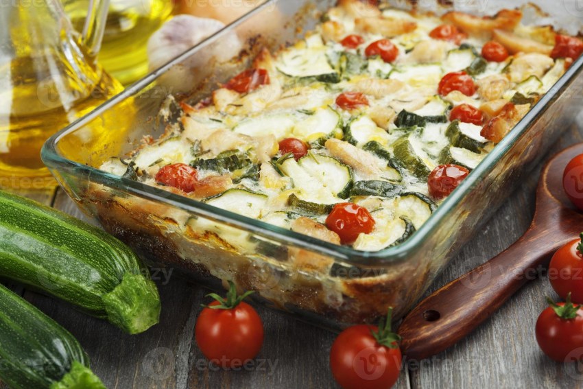 Картофельная запеканка с помидорами
