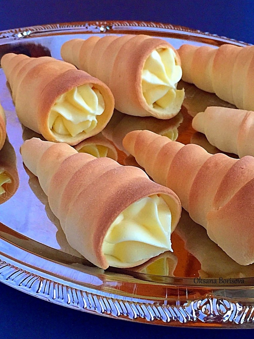 Трубочки с белковым кремом