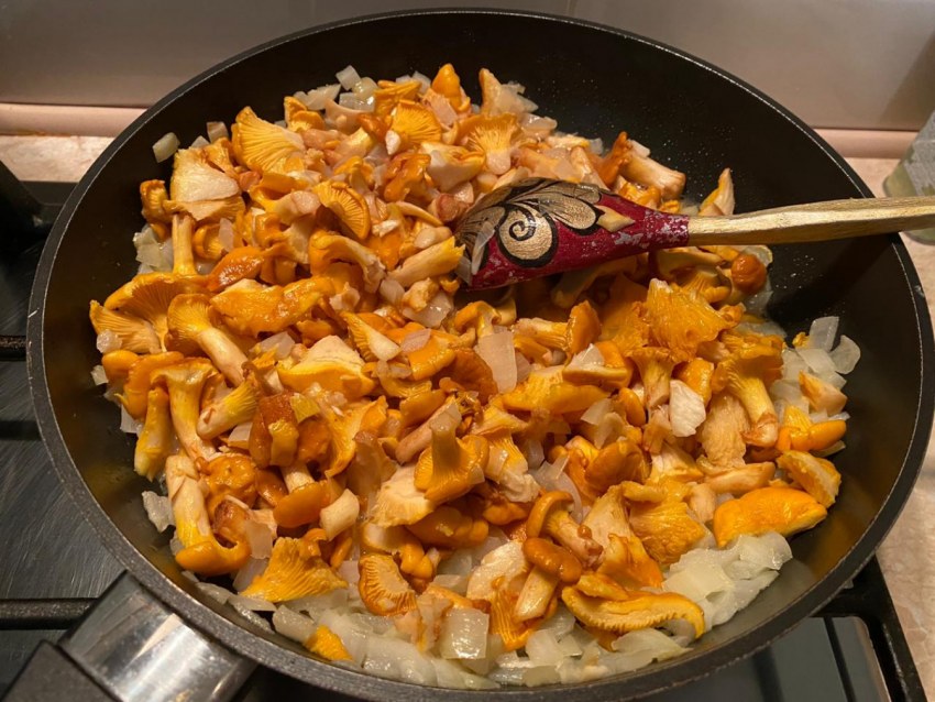 Жареная картошка сверху