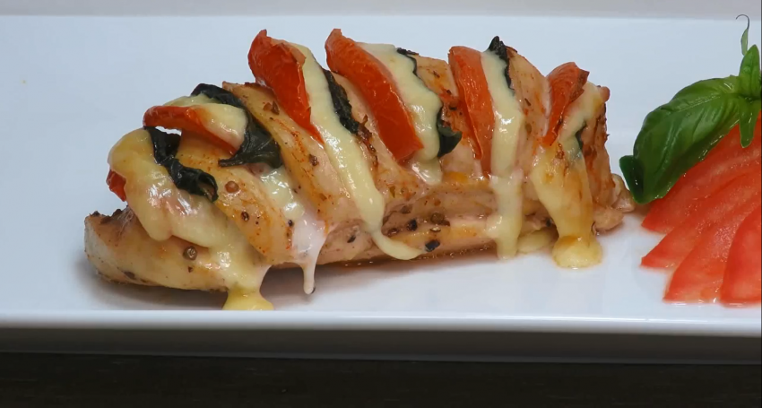 Куриная грудка капризе