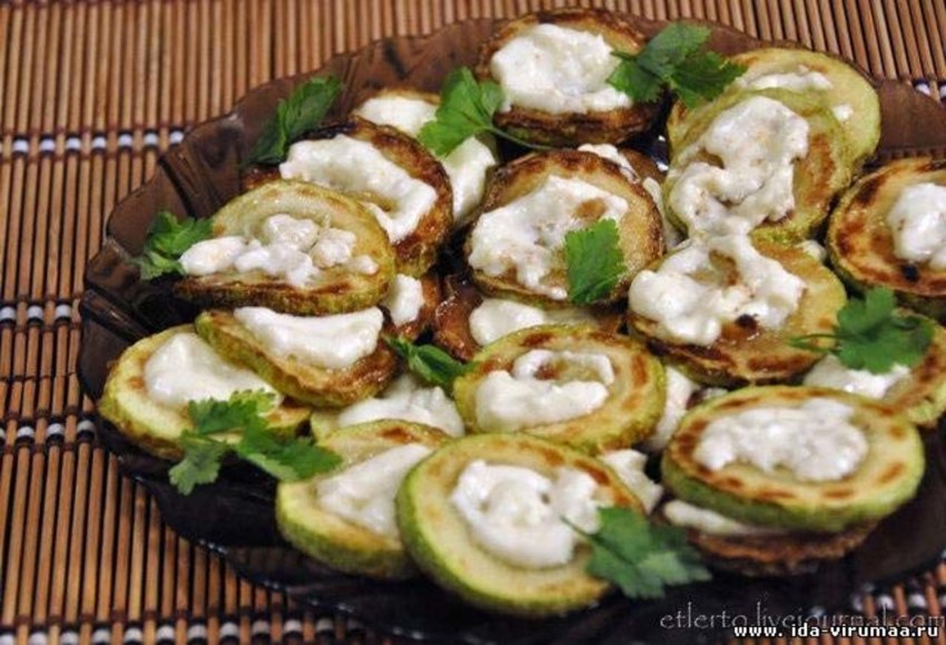 Кабачки кругляшками