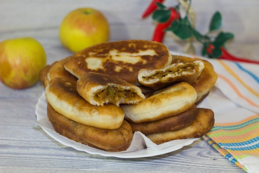 Красивый женский пирожок