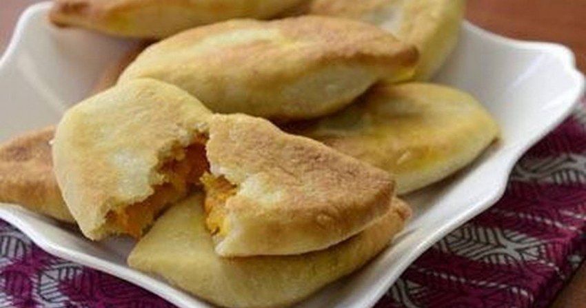 Пирожки с картошкой треугольные