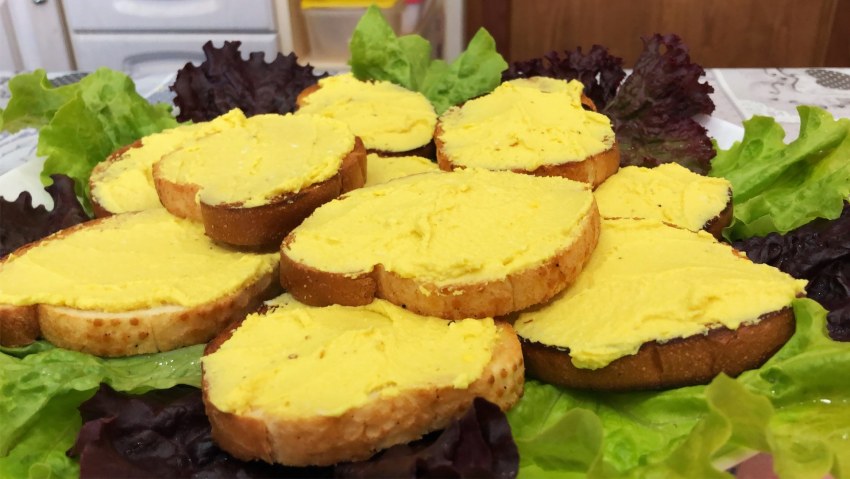 Простые и вкусные бутерброды с паштетом