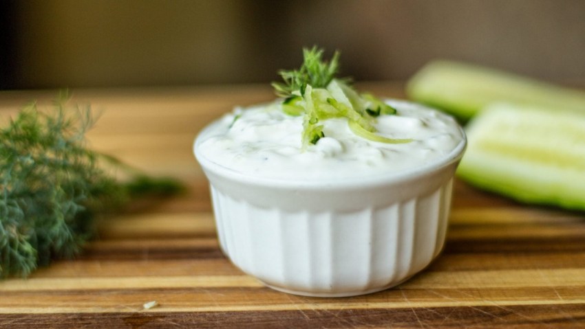 Shredded cucumber with Sauce