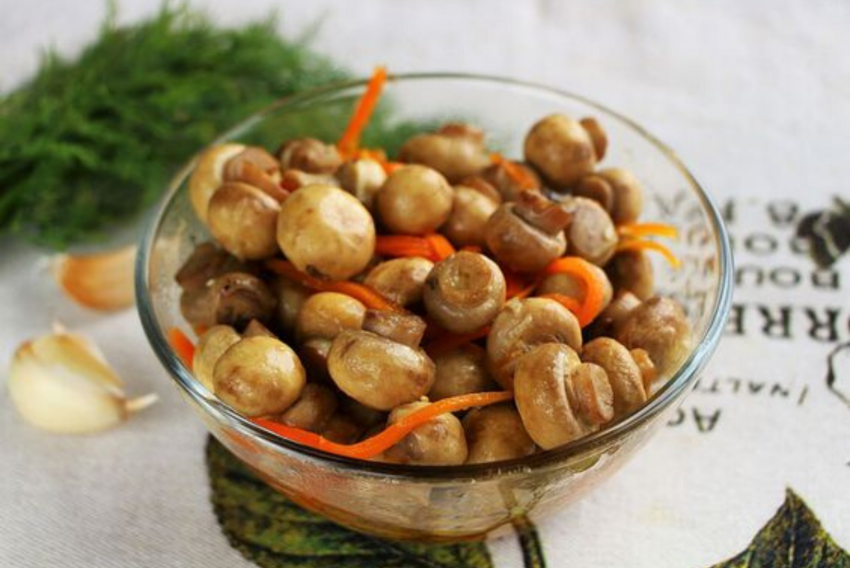 Грибочки маринованные