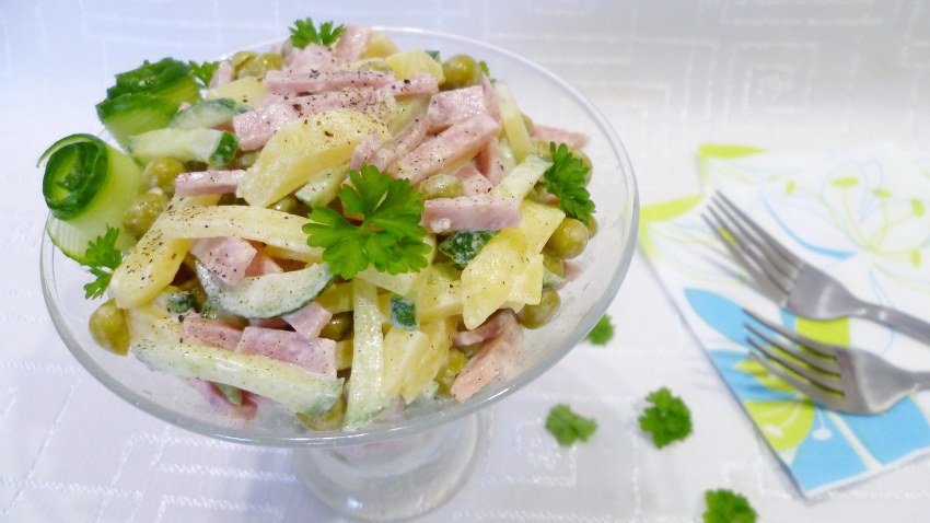 Салат с ветчиной и картофелем