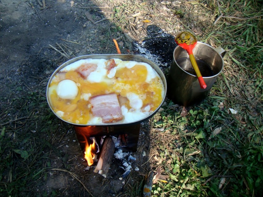 Яичница на костре