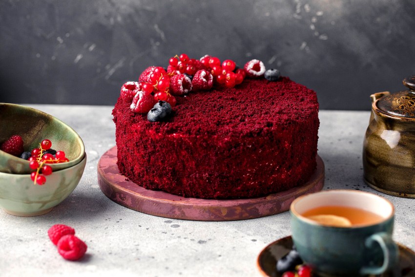Торта "красный бархат" (Red Velvet).