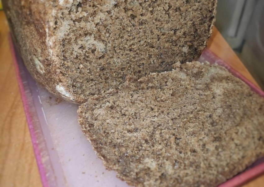 Хлеба бородинские с посыпкой
