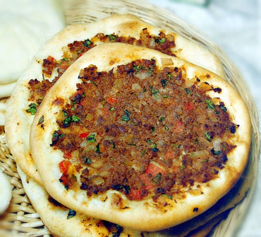Арабская пицца