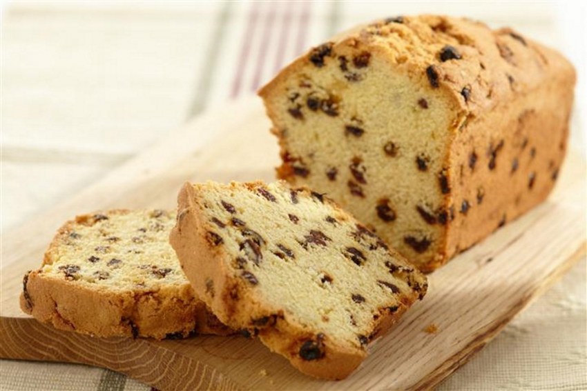 Постные булочки с изюмом