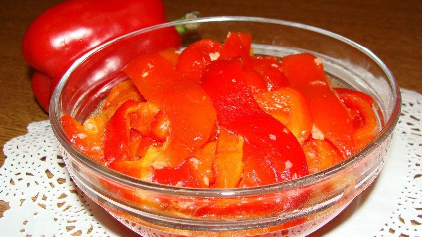 Закуска из печеного перца