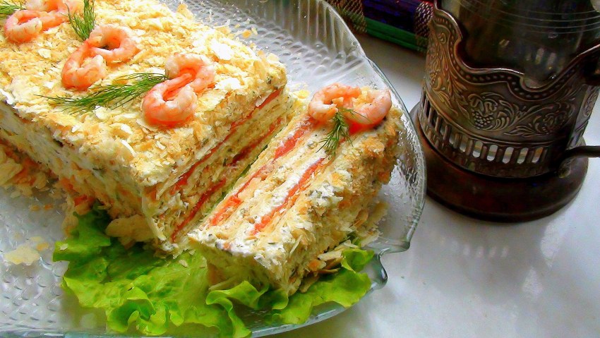 Пирог Наполеон закусочный с консервой