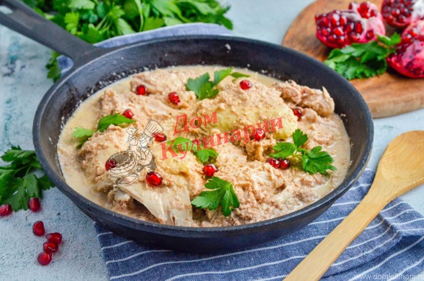 Курица в сливочном соусе в духовке