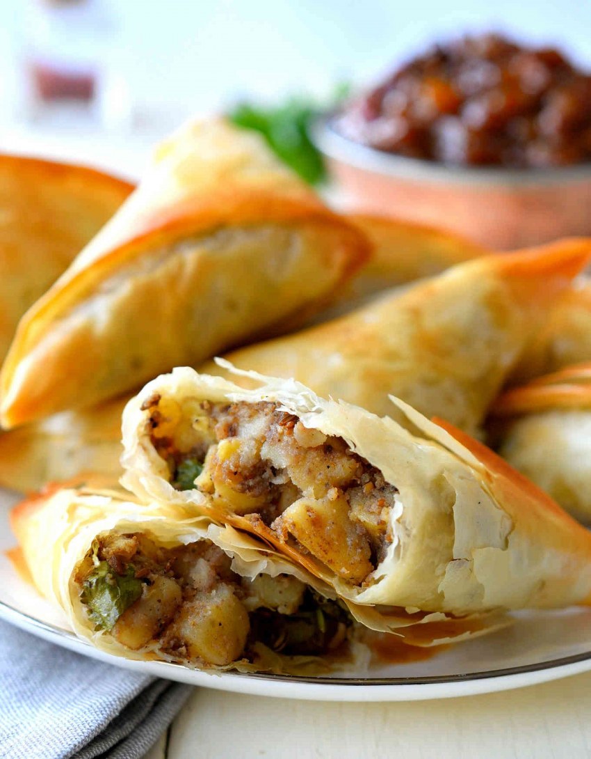 Samosa indian snacks