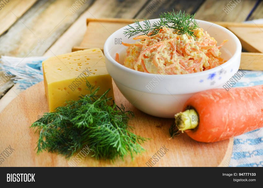 Морковь с плавленым сыром и чесноком