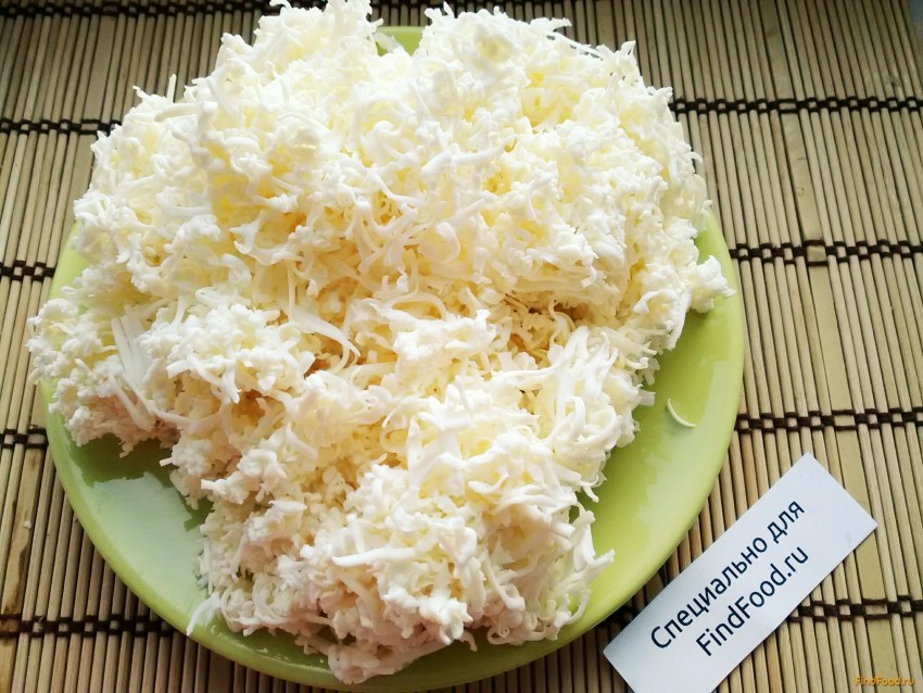 Салат сыр с чесноком