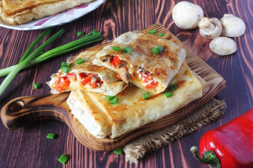 Лаваш с грибной начинкой