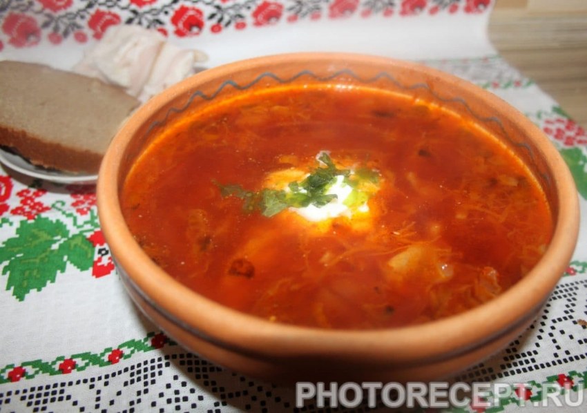 Борщ с копчеными ребрышками