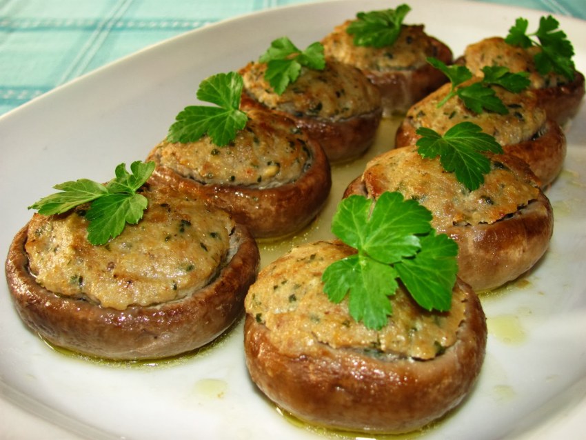 Курица с шампиньонами