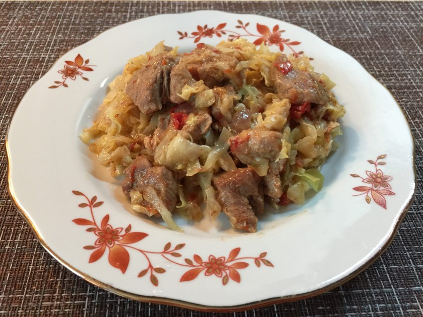 Рыба с капустой в духовке