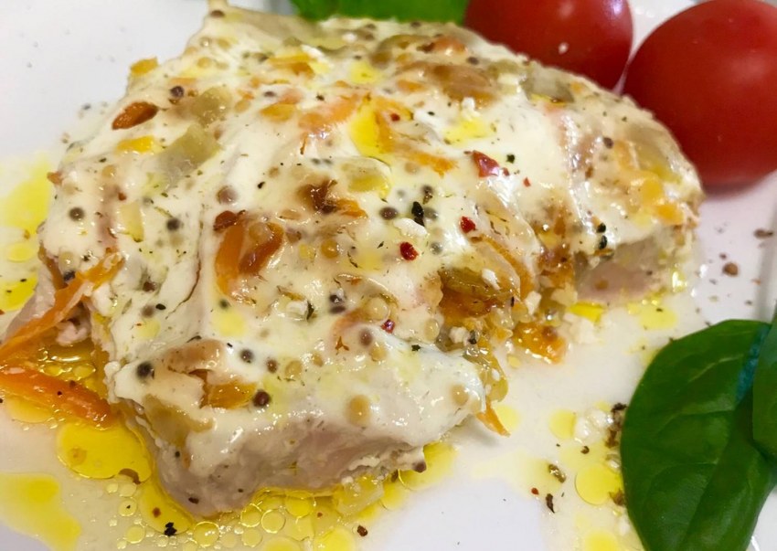 Филе грудки курицы в сливочном соусе