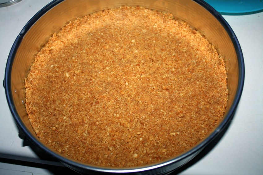 Торт с основой из крошки печенья